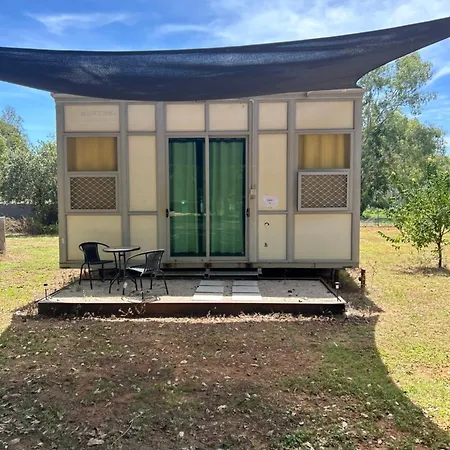 Katherine Farmstay Caravan Park Exterior photo